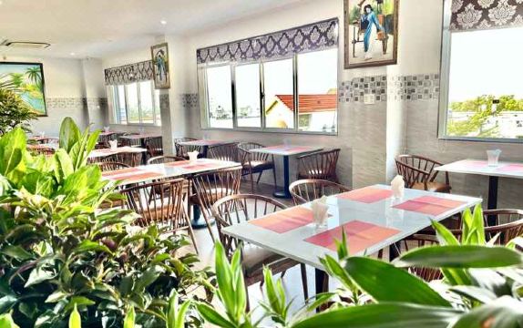 롱 바오 쩌우 호텔 시설