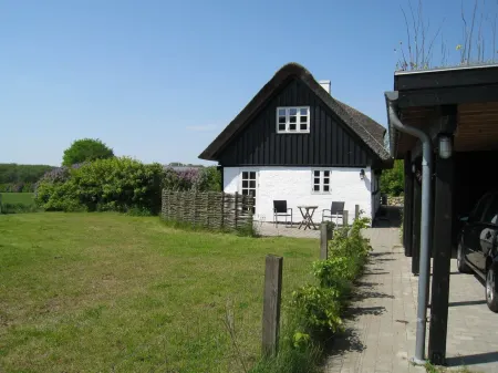 "Eva" - 1.5km to the Fjord