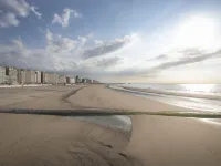 Amuzee with Parking & Lateral Sea View