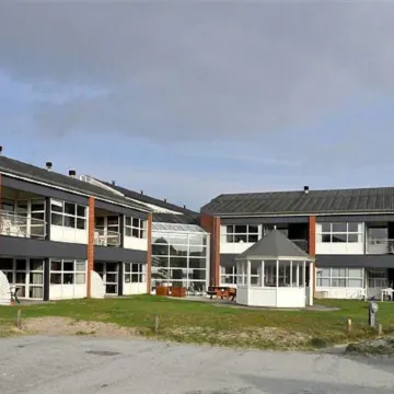 "Milly" - 100m from the Sea