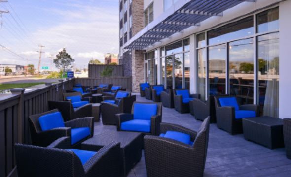 Holiday Inn Express & Suites Mall of America - MSP Airport