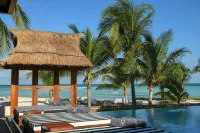 Casa del Jaguar Beach Hotel - Infinity Pools