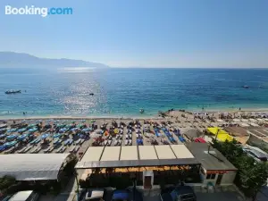 Hotel Aross
