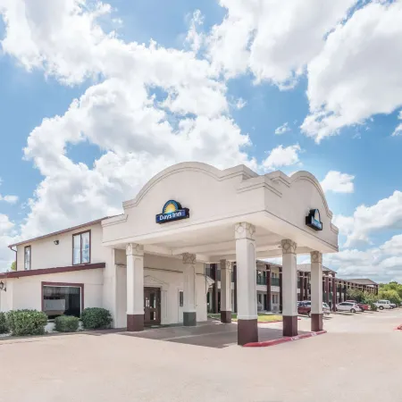Days Inn by Wyndham Bryan College Station