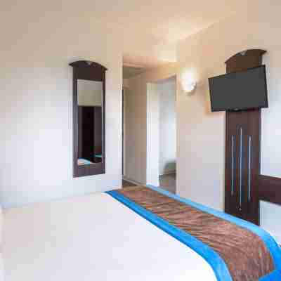 Sure Hotel by Best Western St-Amand-Les-Eaux Rooms