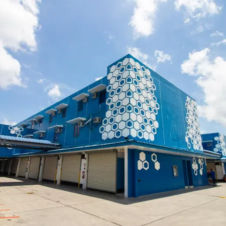 Hotel Dream World Las Pinas