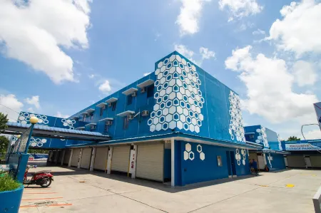 Hotel Dream World Las Pinas