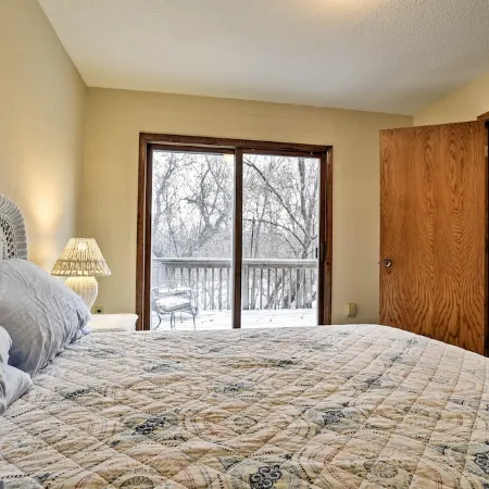 Lakeview 10-Acre Kimball Cabin w/ Private Beach!