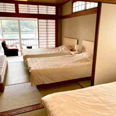 Tsutsui Rooms