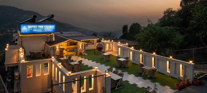 Hotel the Chabal Hoteles en Distrito de Solan