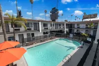 Sunset West Hotel, SureStay Collection by Best Western - Private Pool