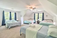 Hot Tub & Deck: Gorgeous Retreat in Pocono Summit! - Pysäköinti