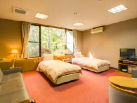 フォレストリゾート山中湖 秀山荘 旭日丘湖畔緑地公園周辺のホテル