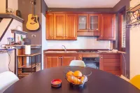 - Il villaggio degli artisti Hotel a 