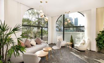 Maple Suite Hotel