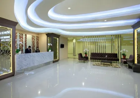 Hotel Santika Depok Отели рядом с достопримечательностью «University of Indonesia»