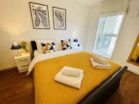Cloud9Stayz at the Nankeville 01, 02 & 03 Hotels near RHS Garden Wisley