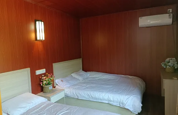 山背小鐘特色民宿