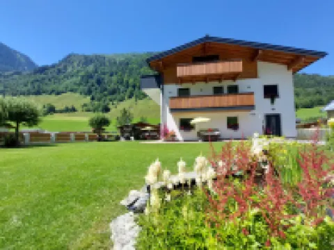 Apartement Haus Dankl 大格洛克納山道旁富施酒店