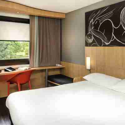 Ibis Montceau-Les-Mines Rooms