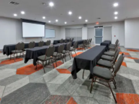 Comfort Suites Arlington - Entertainment District Hotels in Arlington