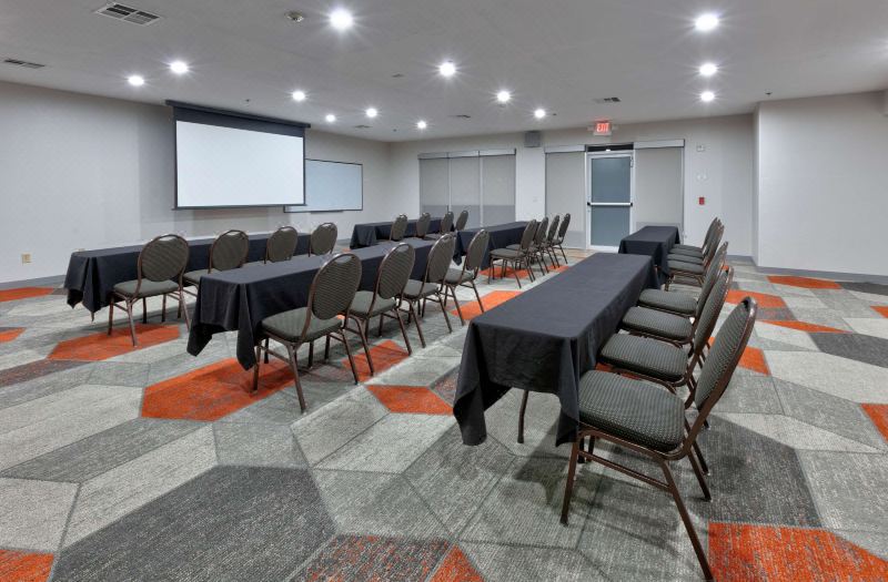 Comfort Suites Arlington - Entertainment District photo 4