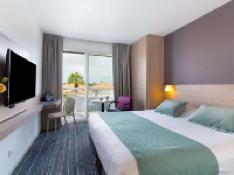Best Western Plus Hotel la Marina Hotels in Saint-Raphaël