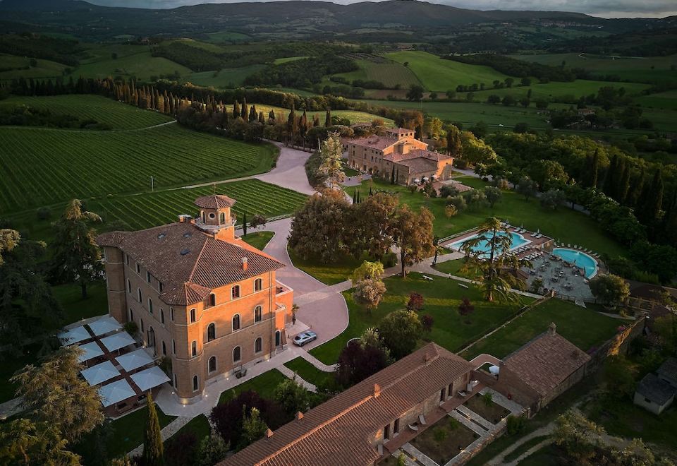 hotel overview picture