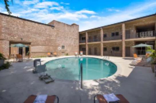 Best Western Sea Island Inn ビューフォートのホテル