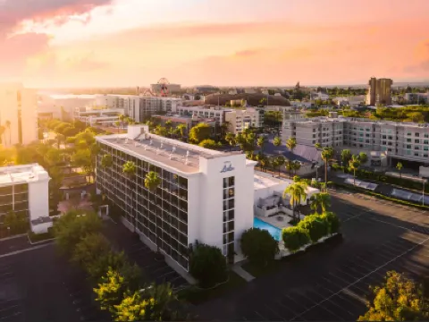 Hotel Lulu, BW Premier Collection Hotels near Rte 66