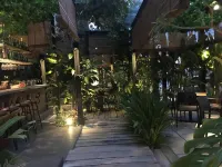 1825 Gallery Hotel