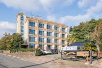 Stone and Wind Resort Hoteles cerca de Citrus Museum