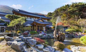 Gongju Solhyang Pension
