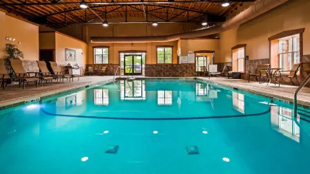 Best Western Plus Intercourse Village Inn  Suites