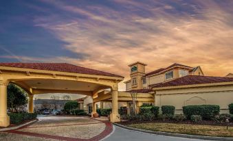 La Quinta Inn & Suites by Wyndham Myrtle Beach Broadway Area