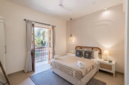 Elivaas 4 BHK with Pvt Pool & Terrace - Opalys