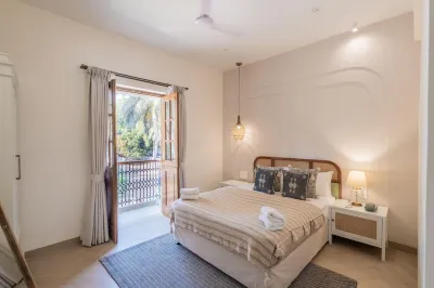 Elivaas 4 BHK with Pvt Pool & Terrace - Opalys