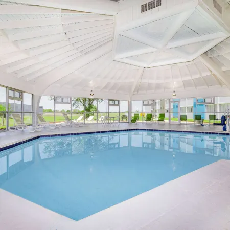 Hawthorn Extended Stay by Wyndham Wichita Airport