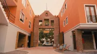 Viajero Huacachina Hostel - Pools