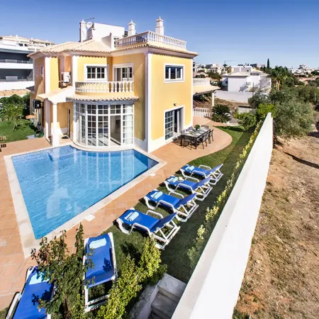 Demi - VIP Properties