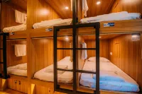 Bluewaters Pods 38 Hongkong St