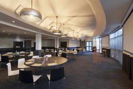 Atura Albury an EVT hotel Отели рядом с достопримечательностью «Albury Town Hall»