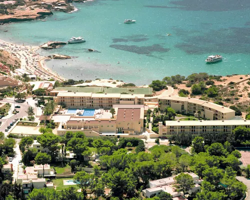 Hotel Vibra Cala Tarida-3Sup Hotels near Sa Talaiassa