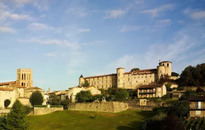 Résidence du Domaine du Palais Hôtels à : Saint-Lizier