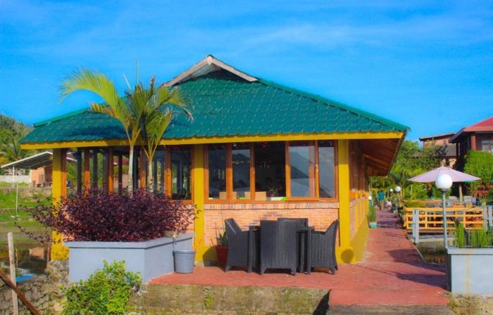 Toba Village Inn