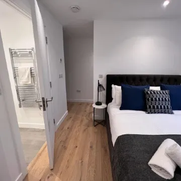 Chapel - Central Studio Apartment