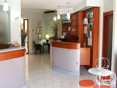 フロントデスク ホテル ドナテーラの写真