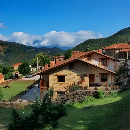 Viviendas Rurales Los Llares