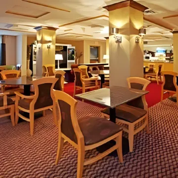 Holiday Inn Express & Suites BIRMINGHAM - INVERNESS 280 by IHG