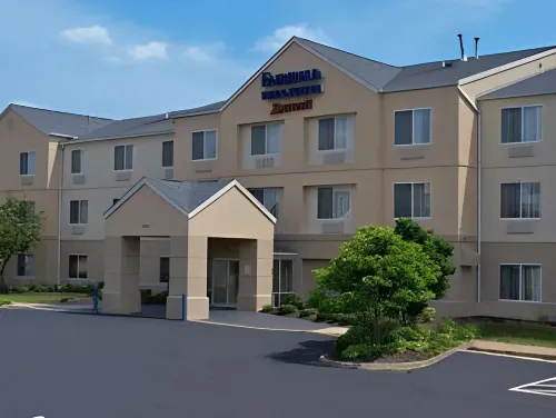 Fairfield Inn & Suites Fredericksburg - parking